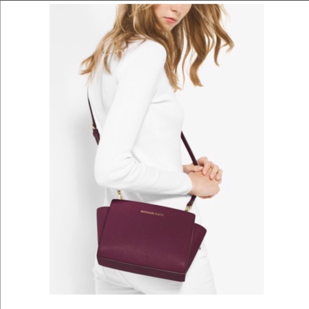 Michael Kors crossbody - Picture 1 of 8